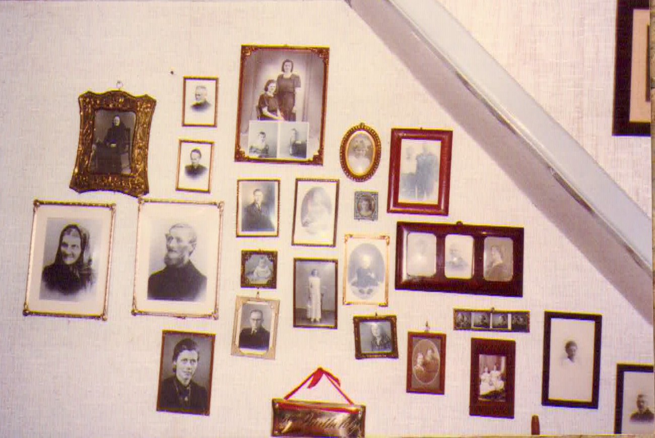  PHOTO of Stairway Wall of Photos at Danish Home of Birthe Brooks 